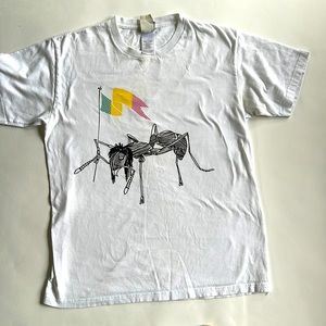Vintage Nike Skate t-shirt. Rastafarian ant holding a flag with Jamaican colors.